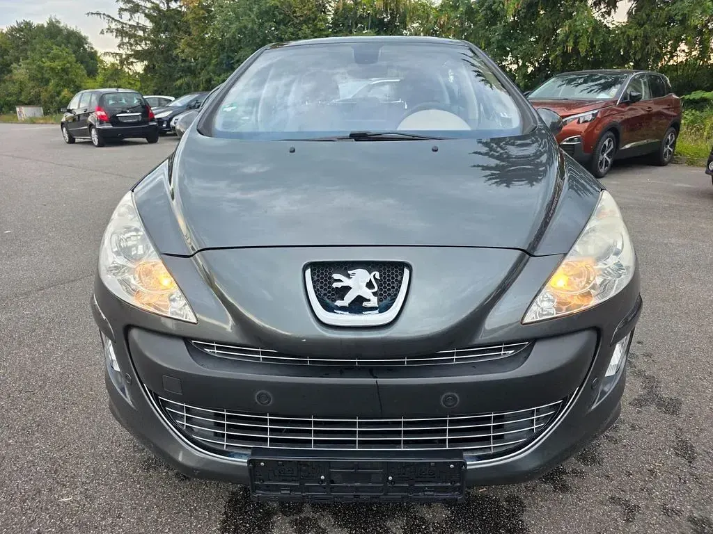Gebraucht Peugeot 308 Platinum 140 PS (102 kW) 2008 Grau Limousine