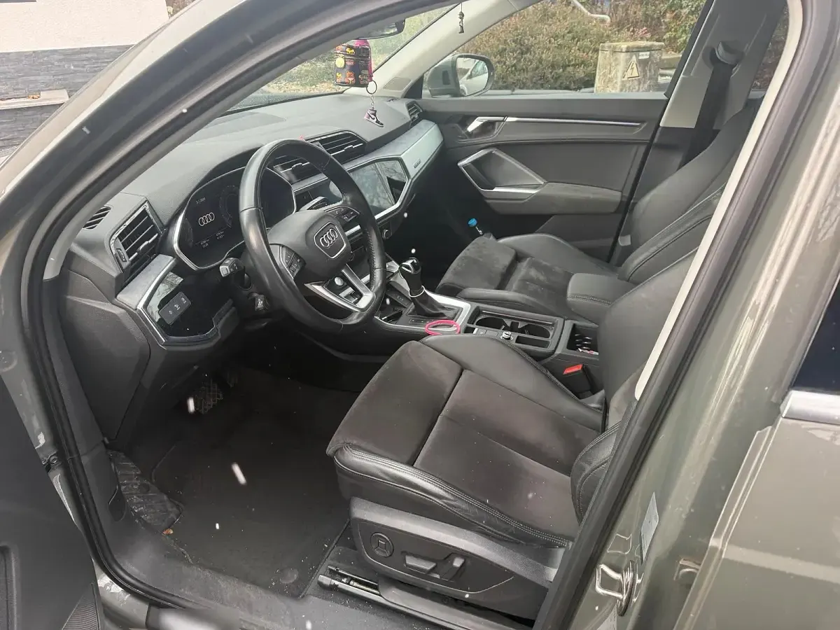 Gebraucht Audi Q3 190 PS (139 kW) 2019 Grau SUV