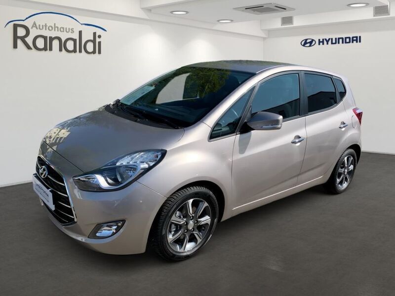 Met (braun Gebraucht 2019 Hyundai ix20 Space Plus Van / Kleinbus | 14.990 € (Fairer Preis) - Bild 1/4