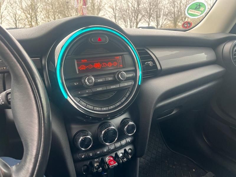 Gebraucht Mini Cooper 102 PS (75 kW) 2016 Beige Kleinwagen