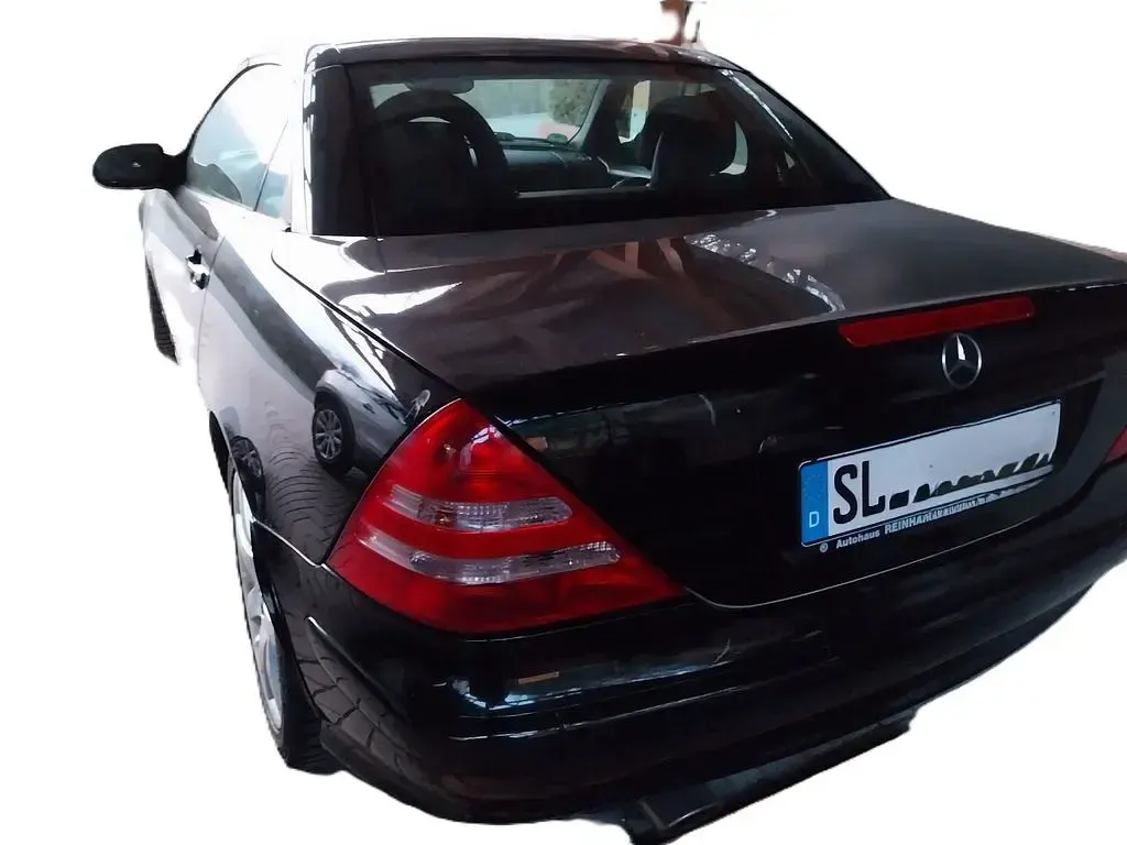 Second-hand Mercedes SLK200 Edition 163 CP (119 kW) 2002 Negru Cabrio
