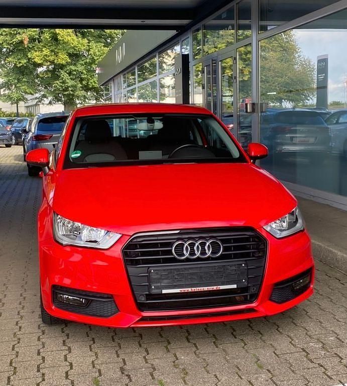 Gebraucht Audi A1 95 PS (69 kW) 2017 Rot Kleinwagen