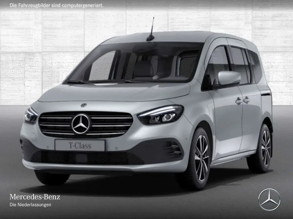 Gebraucht Mercedes T180 Progressive 131 PS (96 kW) 2023 Silber Van / Kleinbus