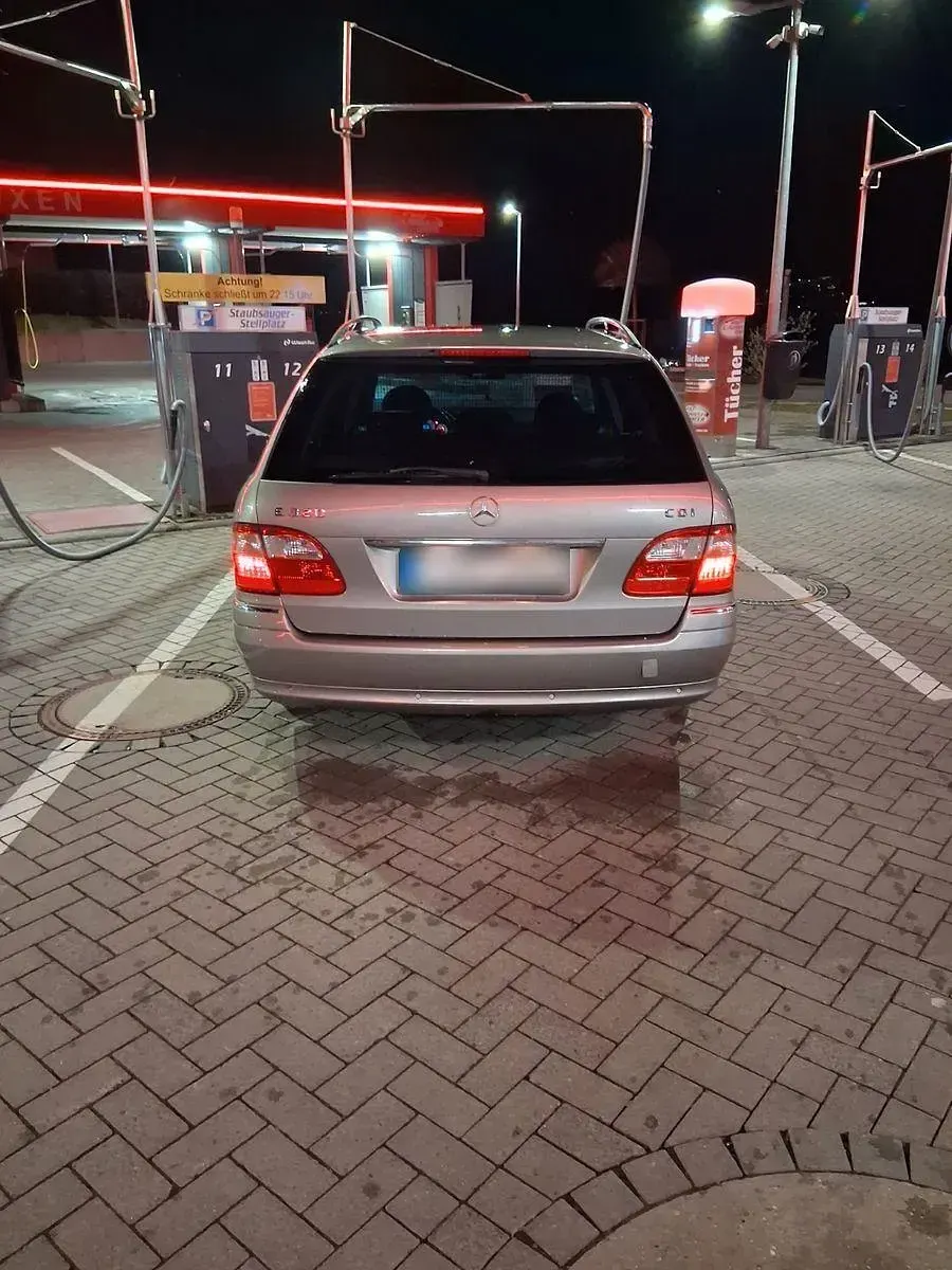 Gebraucht Mercedes E320 Avantgarde 204 PS (150 kW) 2005 Beige Kombi