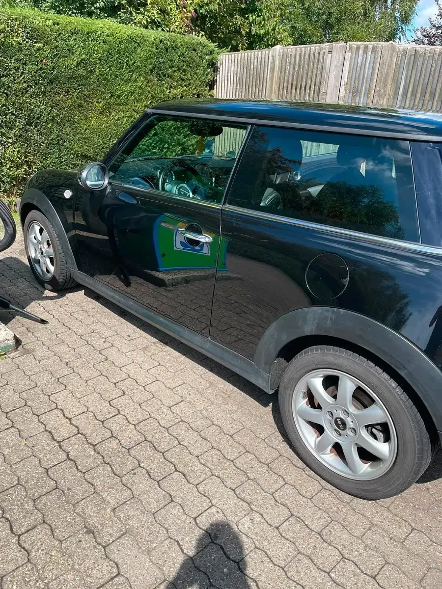 Gebraucht Mini Cooper 120 PS (88 kW) 2009 Schwarz Kleinwagen