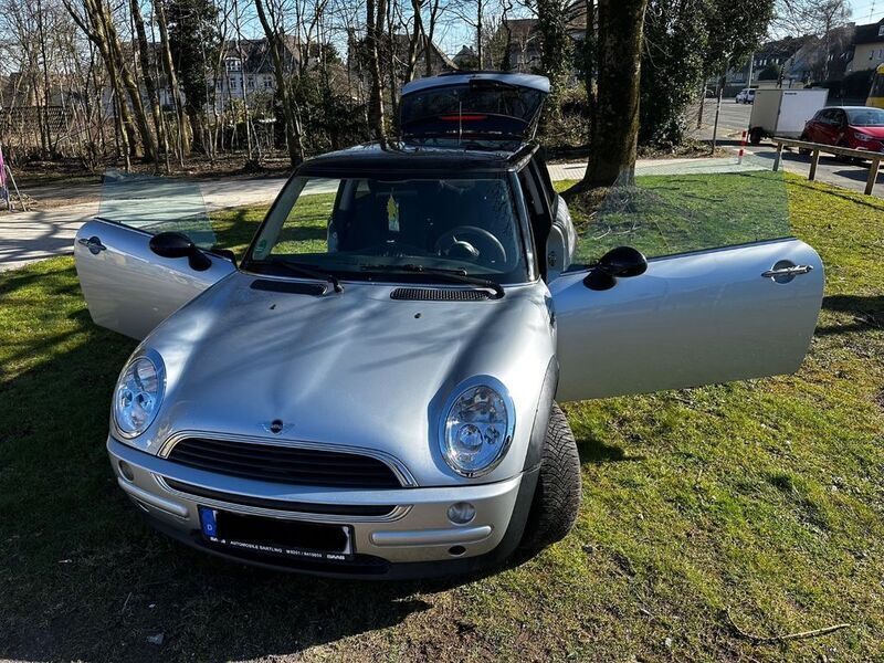 Silber Gebraucht 2004 Mini ONE Kleinwagen | 1.699 € (Fairer Preis) - Bild 1/4