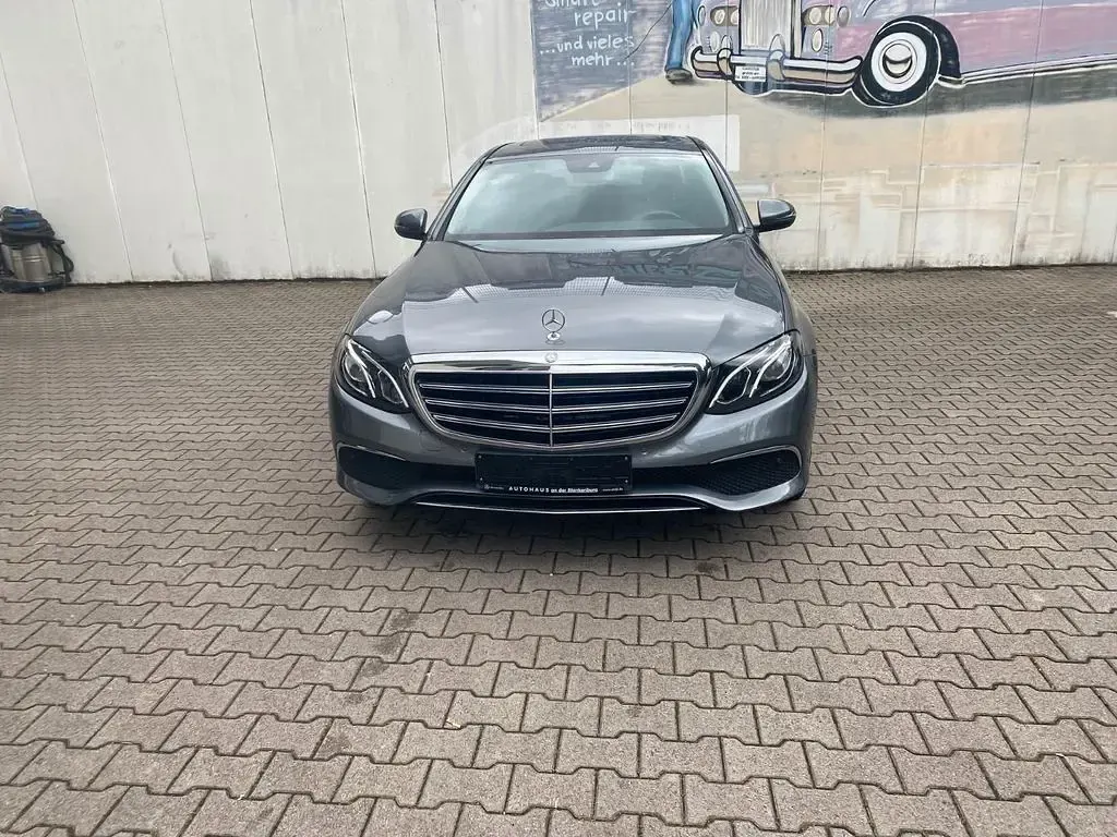 Gebraucht Mercedes E200 184 PS (135 kW) 2018 Grau Limousine