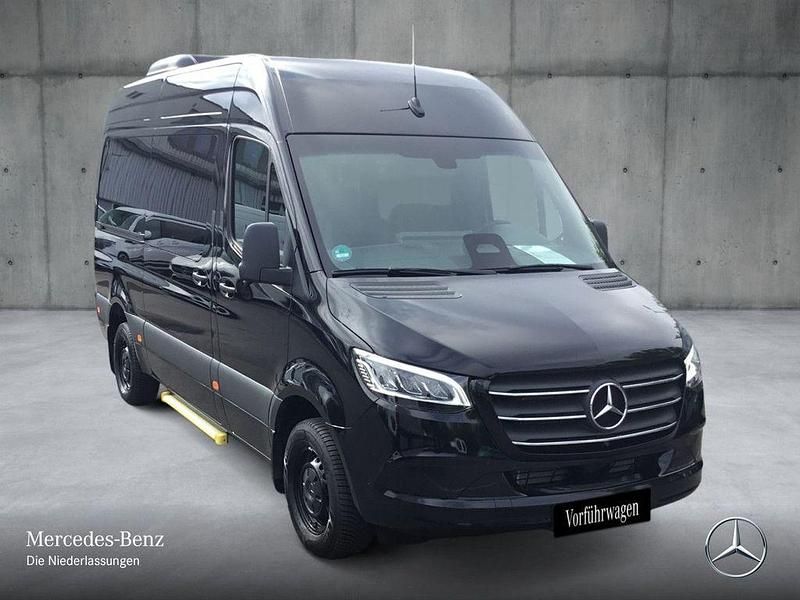 Gebraucht Mercedes Sprinter 190 PS (139 kW) 2025 Schwarz Van