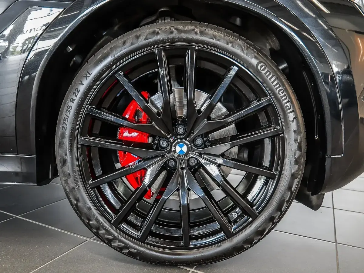 Gebraucht BMW X6 M Sport 286 PS (210 kW) 2025 Schwarz SUV