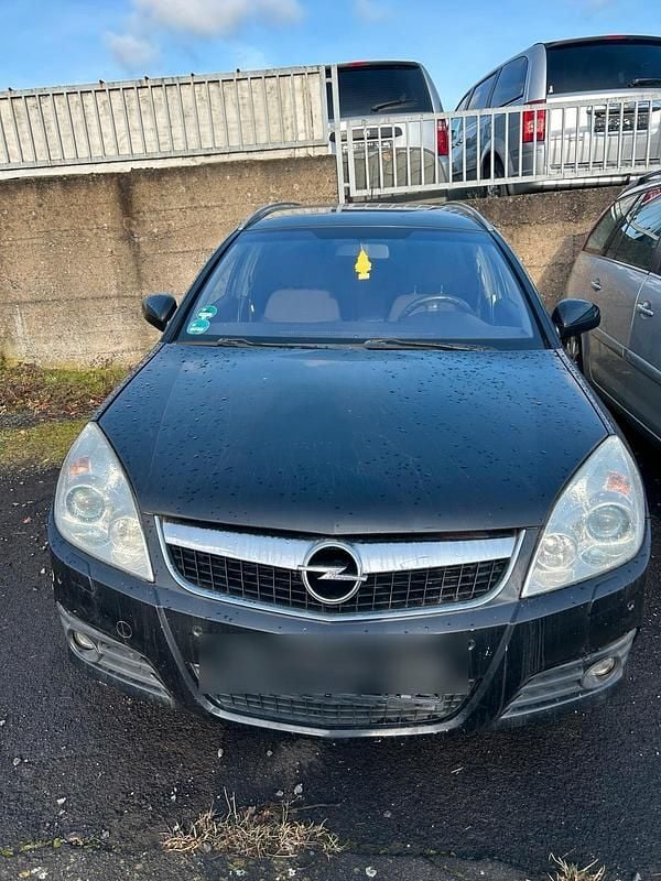 Schwarz Gebraucht 2006 Opel Vectra Kombi | 1.500 € (Fairer Preis) - Bild 1/4