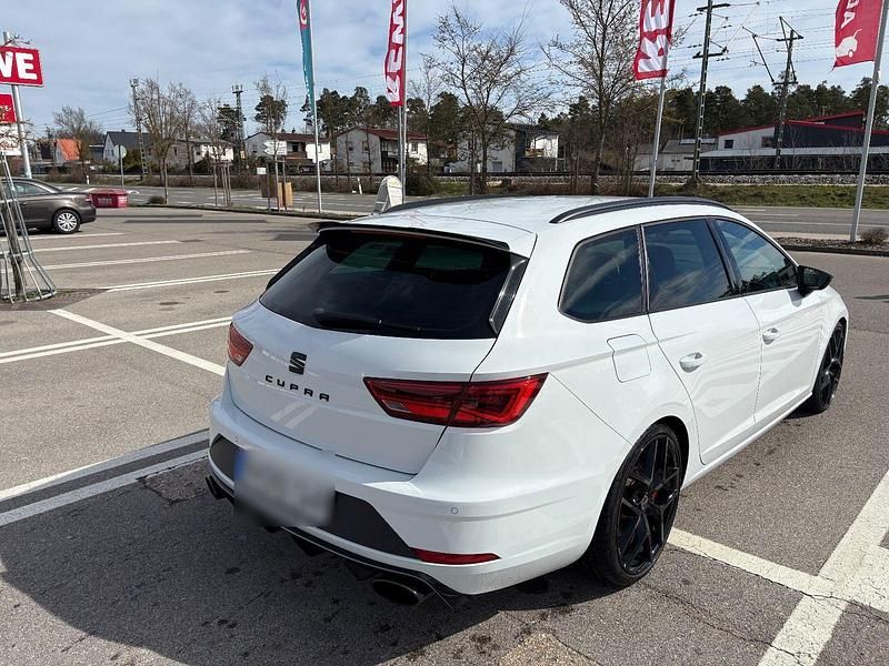 Gebraucht Seat Leon 4Drive 300 PS (220 kW) 2017 Weiß Kombi