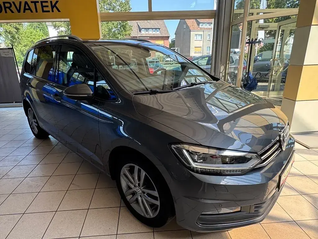 Gebraucht VW Touran 150 PS (110 kW) 2017 Grau Van / Kleinbus