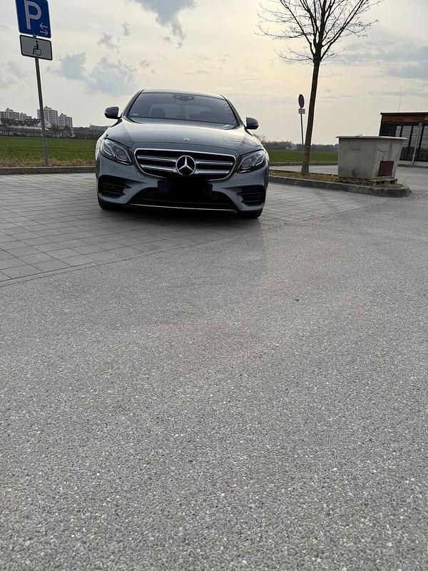 Gebraucht Mercedes E400 340 PS (250 kW) 2019 Grau Limousine