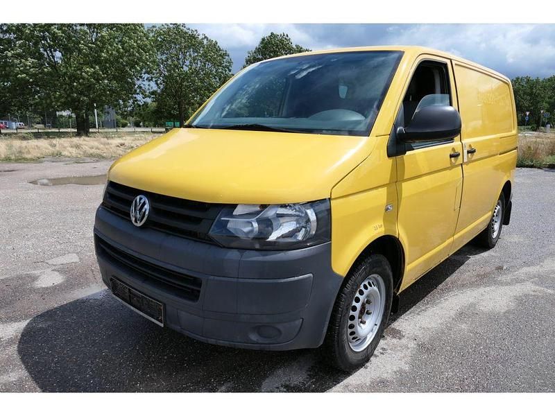 Usata VW Transporter 84 CV (61 kW) 2011 Giallo Furgone