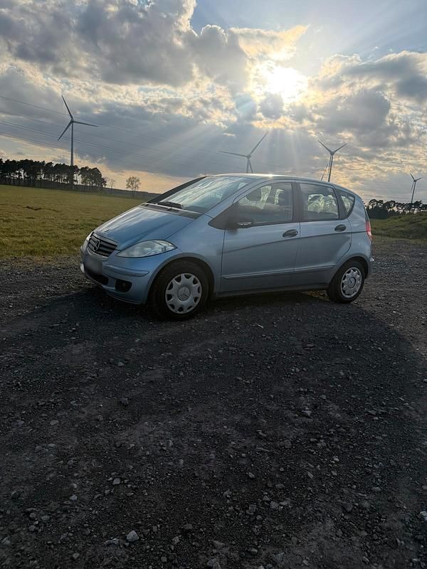 Gebraucht Mercedes A170 116 PS (85 kW) 2009 Blau Limousine