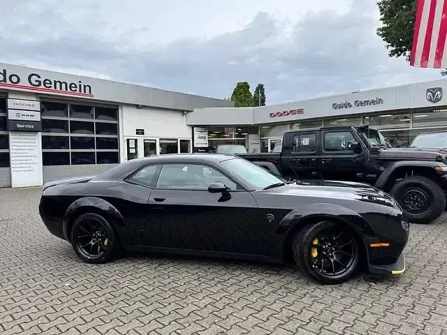 Używany Dodge Challenger 806 KM (592 kW) 2024 Czarny Coupe