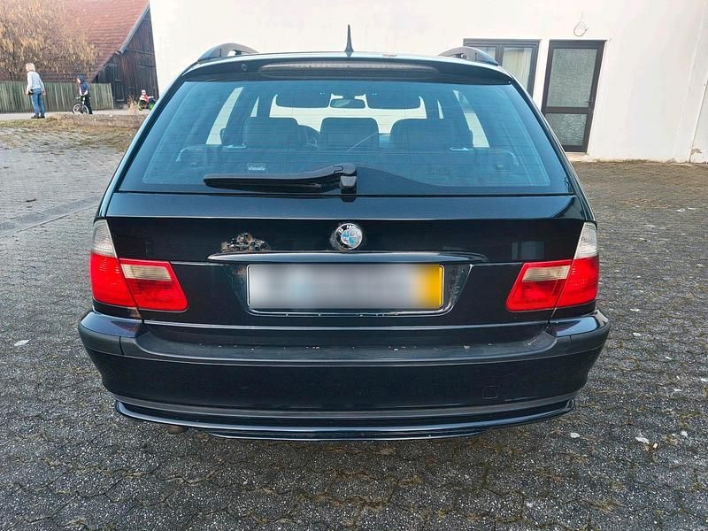 Gebraucht BMW 320 185 PS (136 kW) 2005 Schwarz Kombi