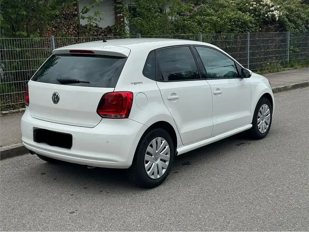 Używany VW Polo Team 86 KM (63 kW) 2010 Biały Hatchback