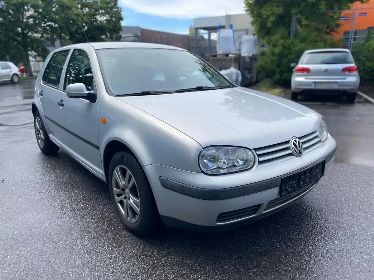 Gebraucht VW Golf III 75 PS (55 kW) 1998 Silber Kleinwagen