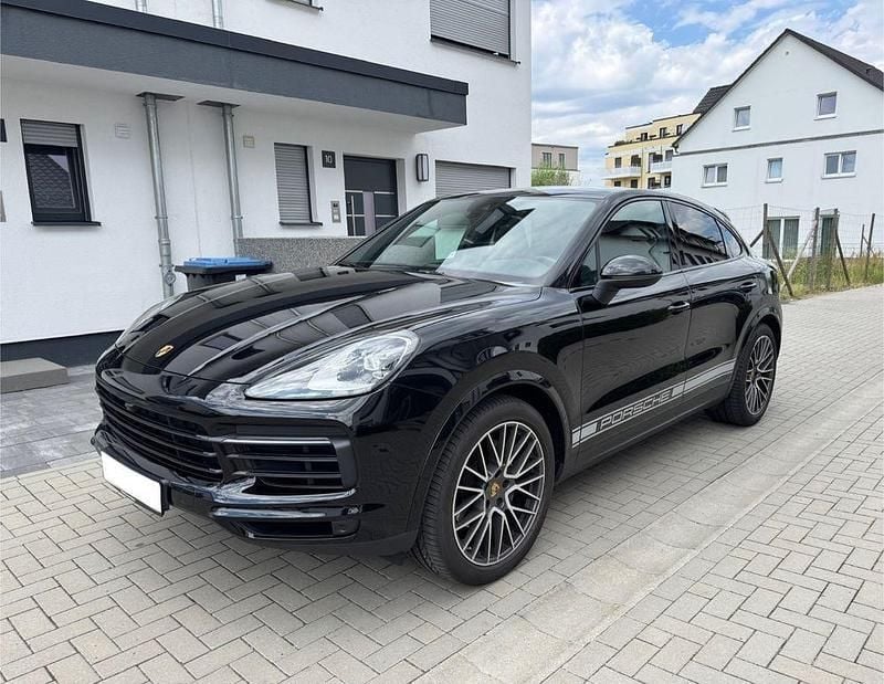 Schwarz Gebraucht 2019 Porsche Cayenne SUV | 61.000 € (Teuer) - Bild 1/4