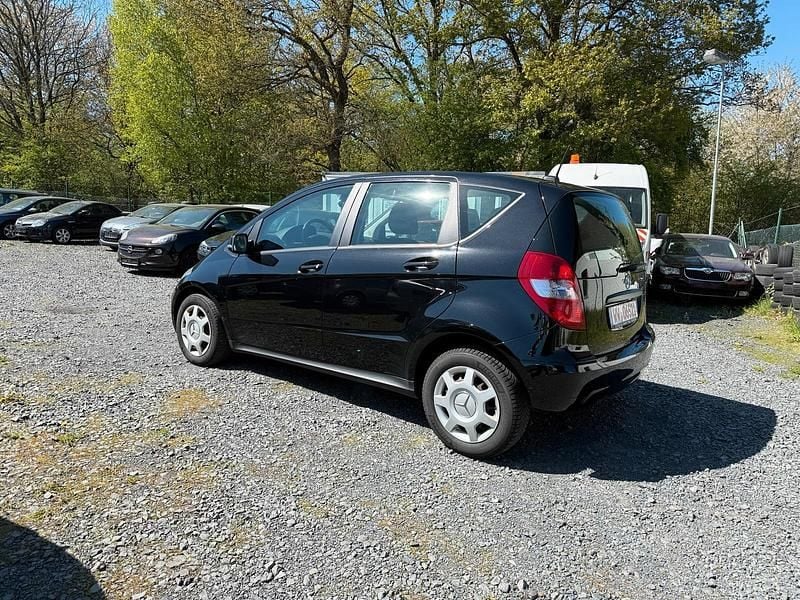 Gebraucht Mercedes A180 109 PS (80 kW) 2009 Schwarz Limousine