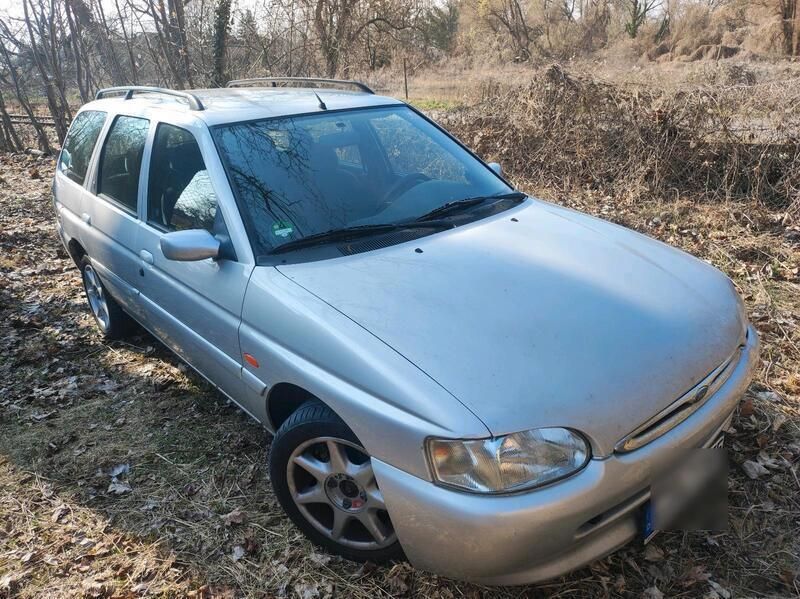 Silber Gebraucht 1997 Ford Escort Ghia Kombi | 400 € (Fairer Preis) - Bild 1/4
