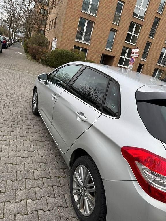 Gebraucht Citroën C4 Exclusive 120 PS (88 kW) 2012 Silber Limousine