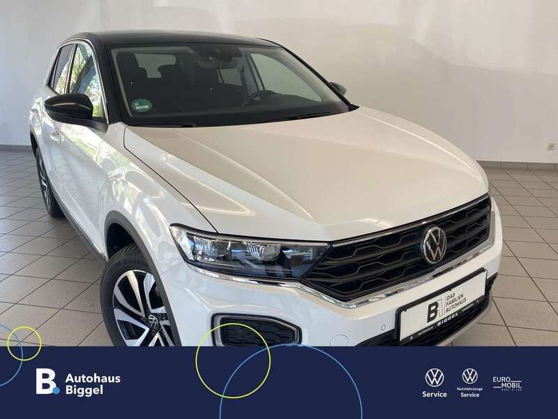 Weiß Gebraucht 2021 VW T-Roc Active SUV | 25.470 € (Fairer Preis) - Bild 1/4