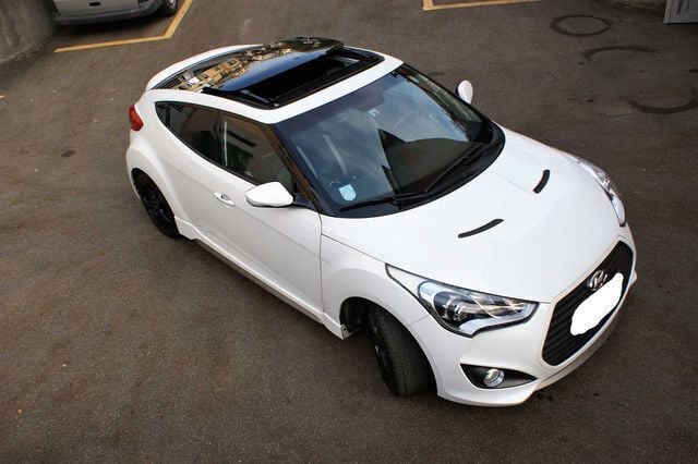 Weiß metallic Gebraucht 2014 Hyundai Veloster Turbo Kleinwagen | 13.500 € (Etwas zu teuer) - Bild 1/4