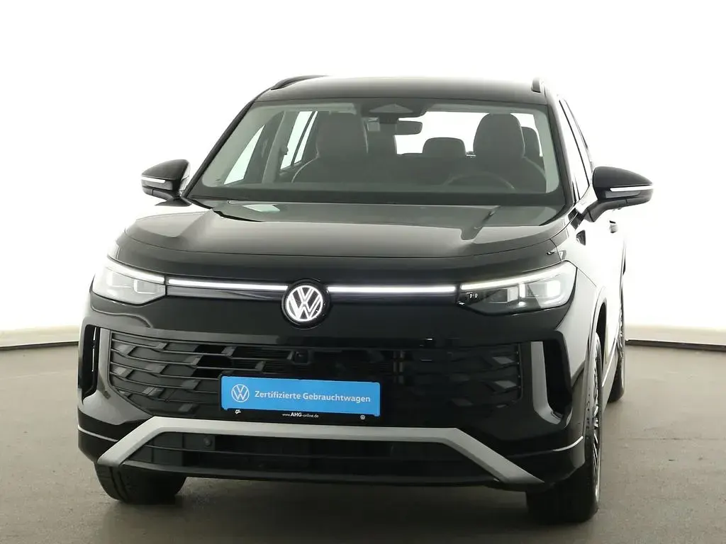 Gebraucht VW Tayron Life 150 PS (110 kW) 2025 Grenadillschwarz metallic SUV