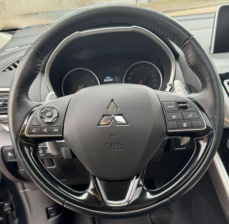 Gebraucht Mitsubishi Eclipse Cross 163 PS (119 kW) 2019 Schwarz SUV