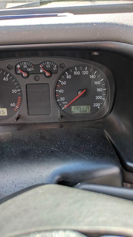 Grün Gebraucht 2000 VW T4 Van | 5.000 € (Superpreis) - Bild 1/4