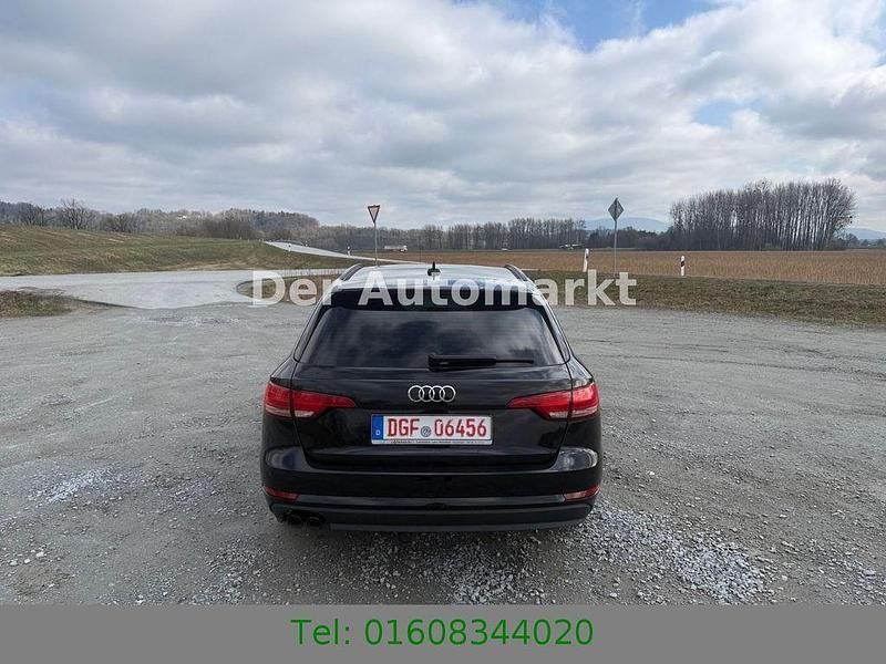 Gebraucht Audi A4 Basis 218 PS (160 kW) 2016 Schwarz Kombi