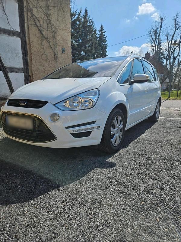 Gebraucht Ford S-MAX Titanium 160 PS (117 kW) 2013 Weiß Van / Kleinbus
