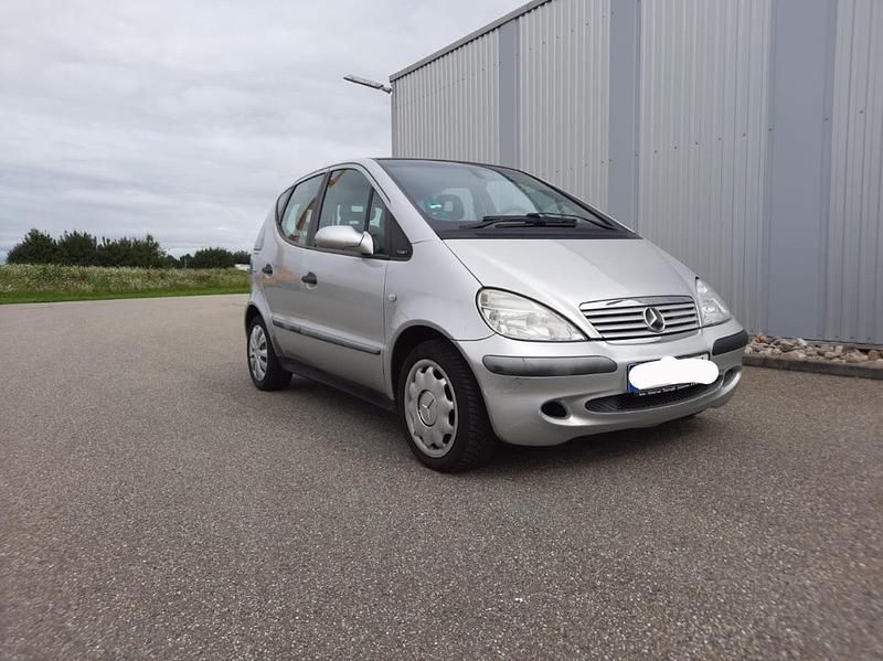 Silber Gebraucht 2001 Mercedes A160 Classic Kleinwagen | 1.300 € (Fairer Preis) - Bild 1/4
