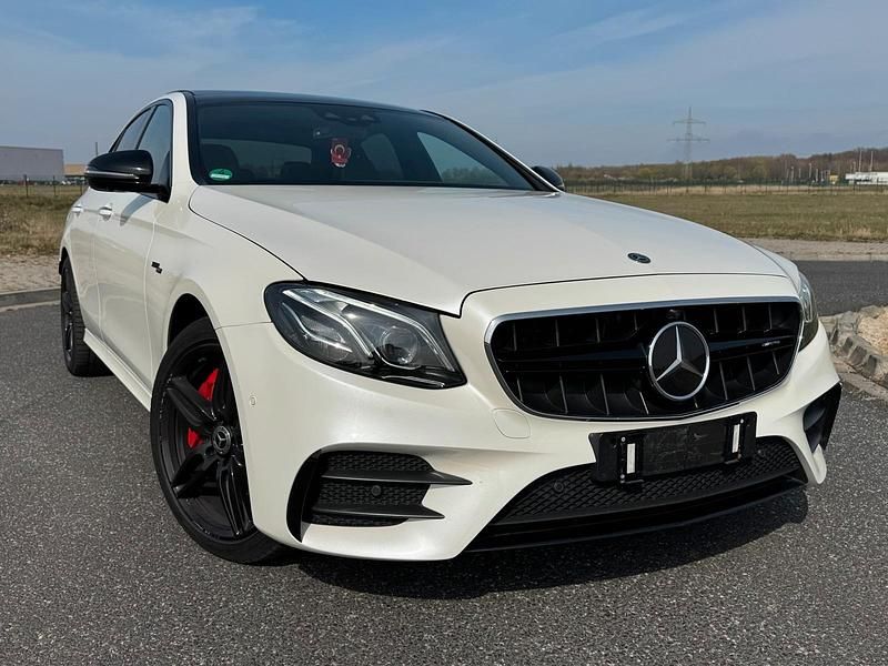 Gebraucht Mercedes E53 AMG 367 PS (269 kW) 2019 Weiß Limousine