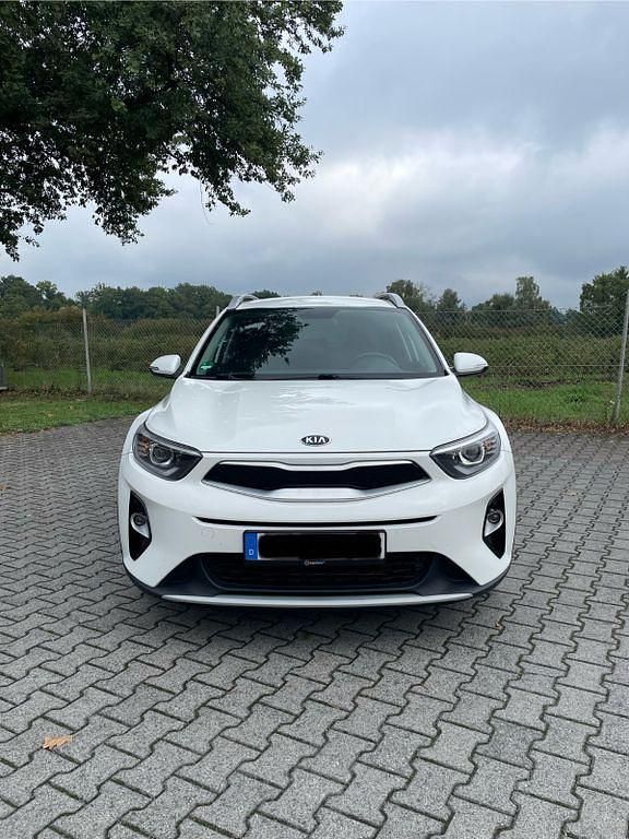 Gebraucht Kia Stonic Vision 84 PS (61 kW) 2019 Weiß SUV