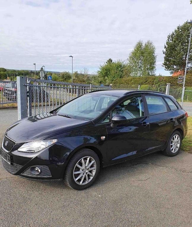 Schwarz Gebraucht 2011 Seat Ibiza Style Limousine | 2.800 € (Fairer Preis) - Bild 1/4