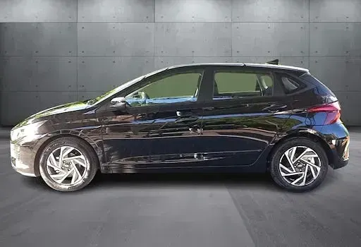 Gebraucht Hyundai i20 Trend 100 PS (73 kW) 2025 Schwarz Limousine