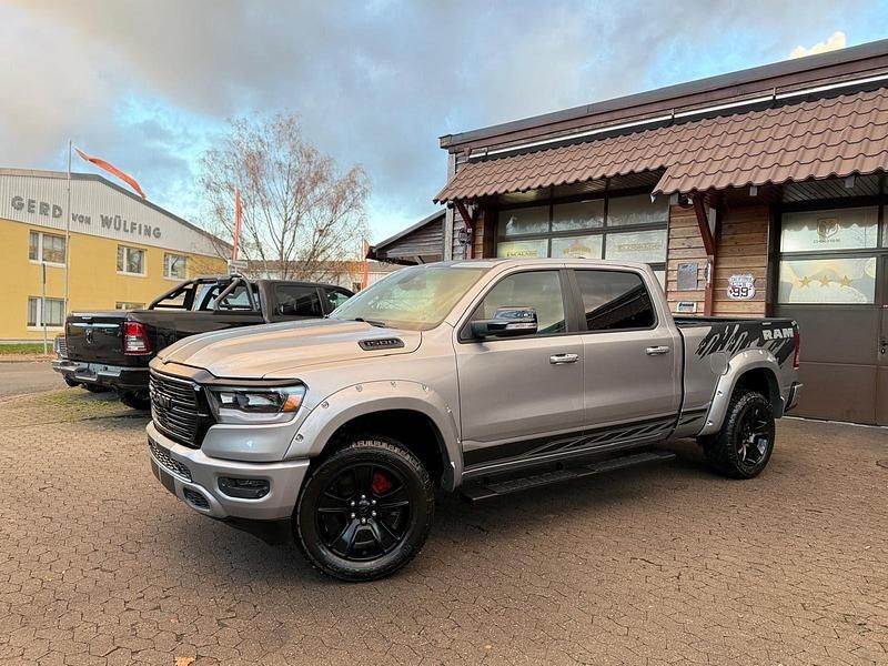 Second-hand Dodge Ram 420 CP (308 kW) 2023 Argintiu Pickup