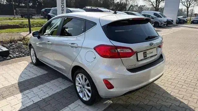 Gebraucht Ford Fiesta Titanium 101 PS (74 kW) 2019 Grau Kleinwagen