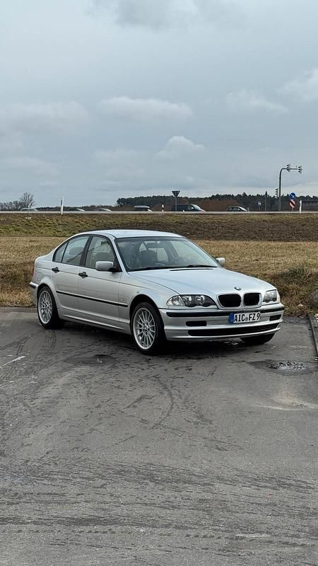 Gebraucht BMW 316 115 PS (84 kW) 2000 Limousine