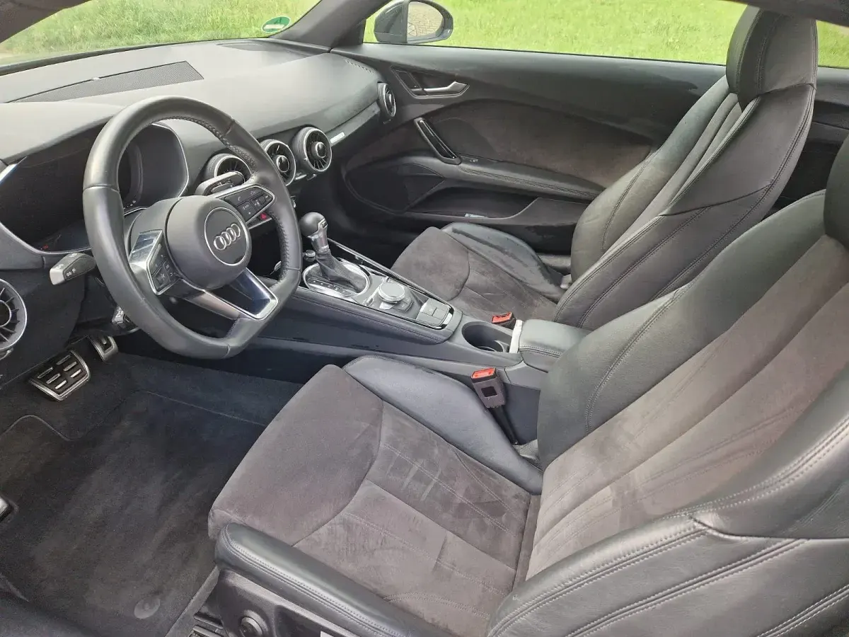 Gebraucht Audi TT 180 PS (132 kW) 2018 Schwarz Coupé