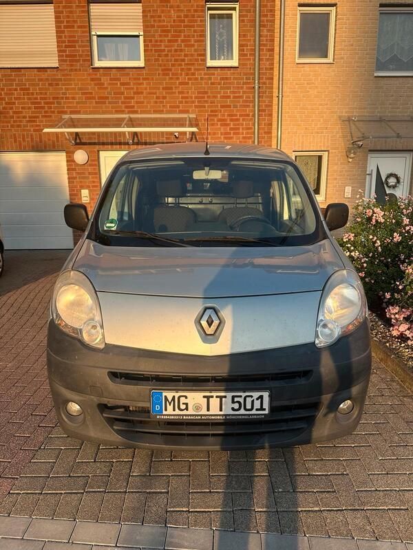 Silber Gebraucht 2009 Renault Kangoo Van / Kleinbus | 2.200 € (Fairer Preis) - Bild 1/4