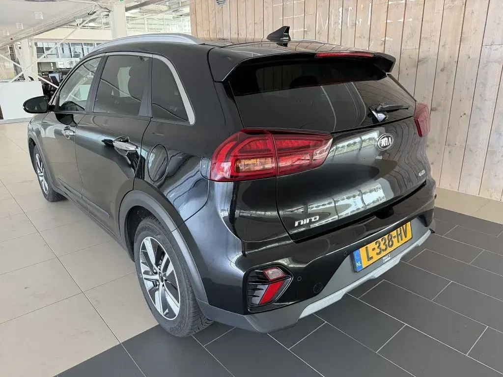 Gebraucht Kia Niro 105 PS (77 kW) 2021 Schwarz SUV