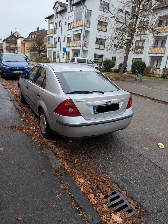 Gebraucht Ford Mondeo Futura 110 PS (80 kW) 2002 Silber Limousine