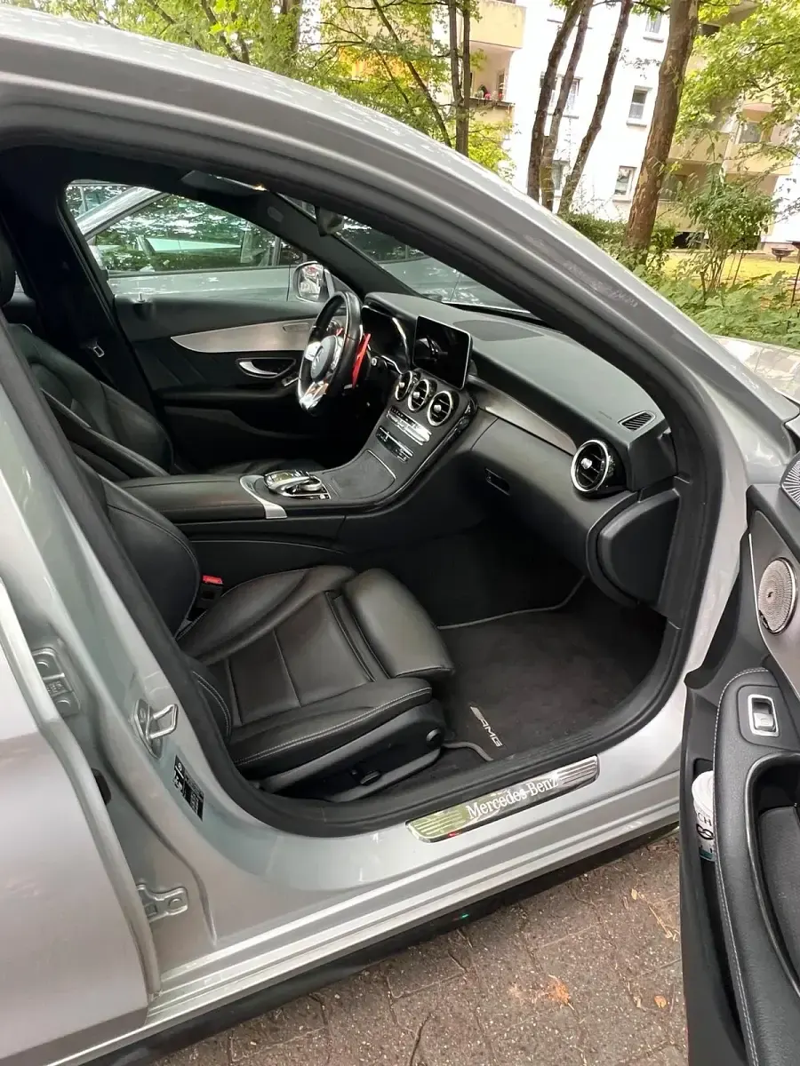 Gebraucht Mercedes C180 Night 122 PS (89 kW) 2020 Grau Limousine