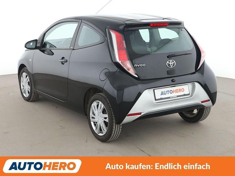 Gebraucht Toyota Aygo Edition-S 69 PS (50 kW) 2017 Schwarz Kleinwagen