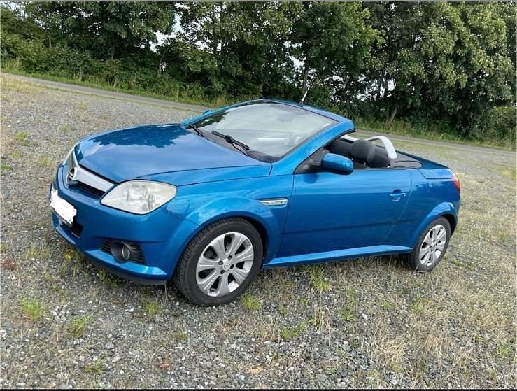 Blau Gebraucht 2009 Opel Tigra Cabrio | 2.400 € (Fairer Preis) - Bild 1/4