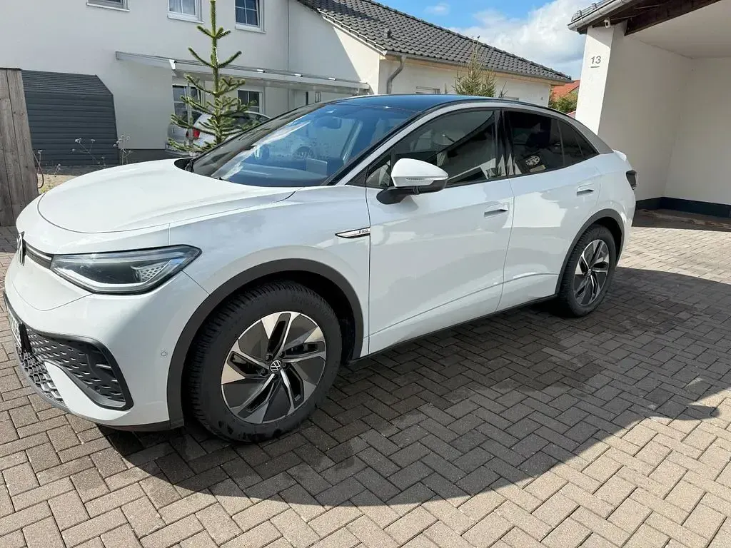 Gebraucht VW ID.5 Pro Performance 150 kW (204 PS) 2023 Weiß SUV
